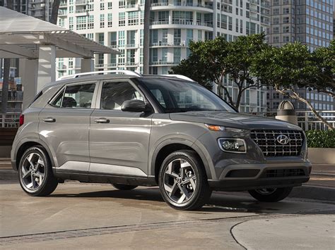 New suv under $20000 2023 - Mar 17, 2021 · Unfortunately, $20,000 does not buy what it used to, and some cheap cars feel just that: Cheap. Thankfully, not all vehicles under $20,000 feel their price; some even feel like more expensive cars. It is possible to get a car with more of the latest tech and safety features than comparably-priced used vehicles. 